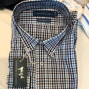 Coastal Cotton long sleeve button down size Large